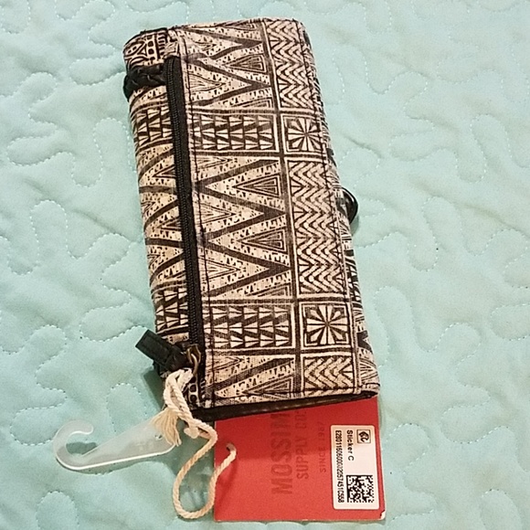 Mossimo Wallet - Picture 8 of 8